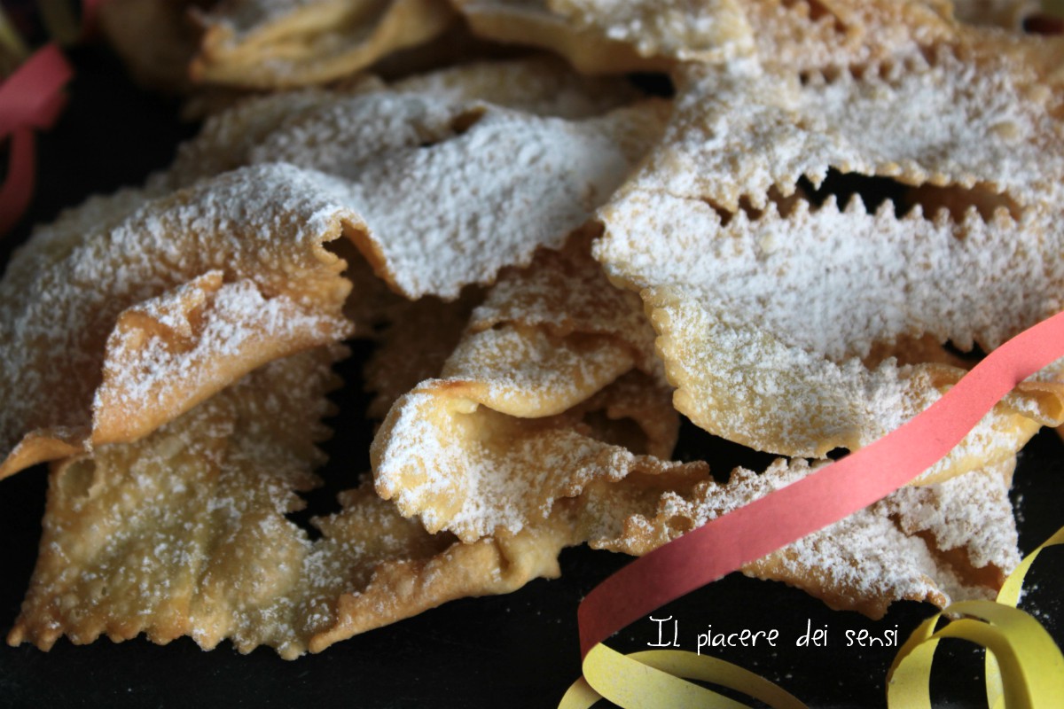 Chiacchere con soli tuorli al rum