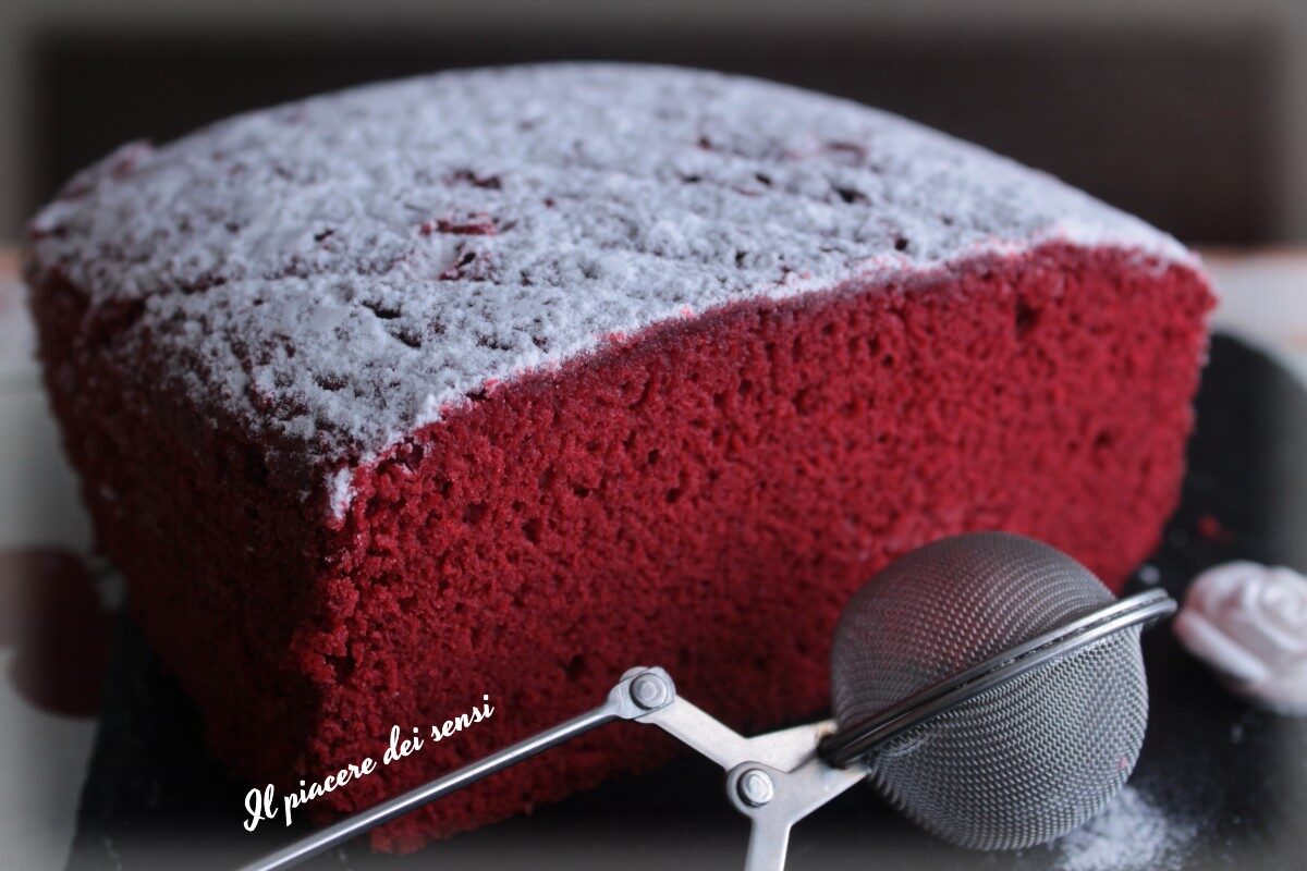 Red velvet cake con la macchina del pane